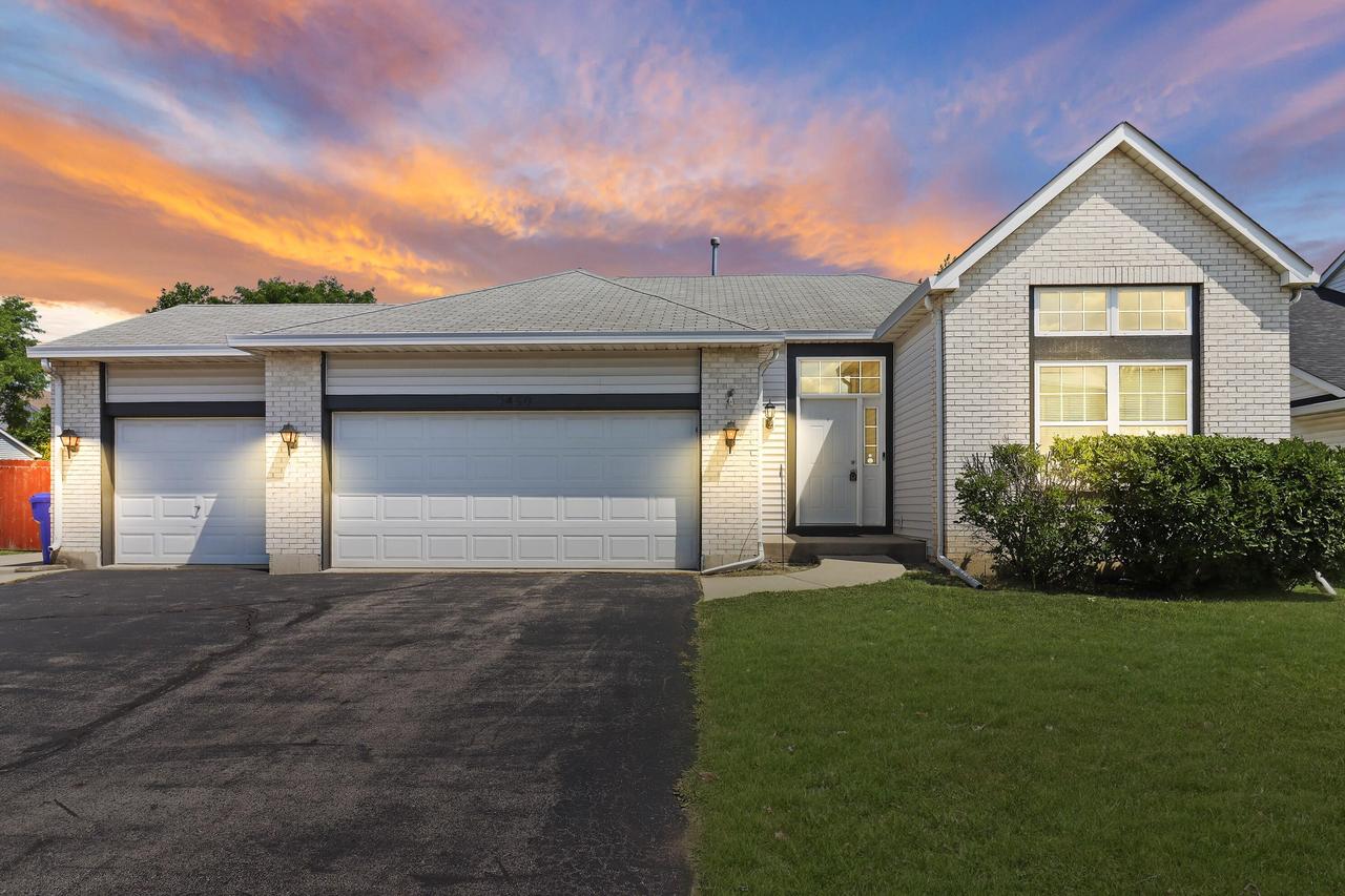 9450 72nd St, Kenosha, WI 53142