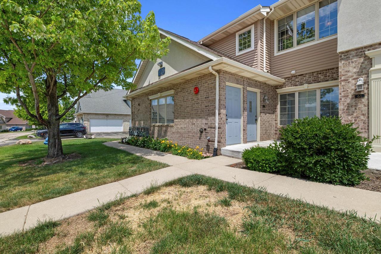 3223 55th Ct #65, Kenosha, WI 53144