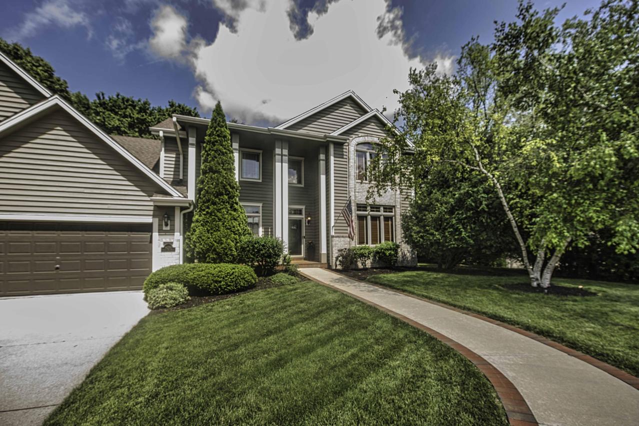 14220 W North Oak Blvd, New Berlin, WI 53151