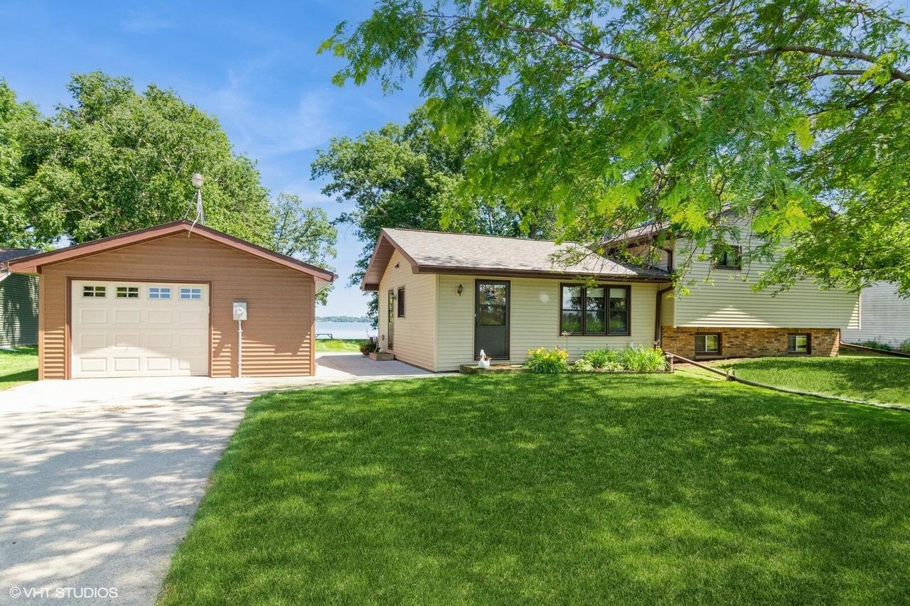 W9463 Stone Ledge Rd, Westford, WI 53916