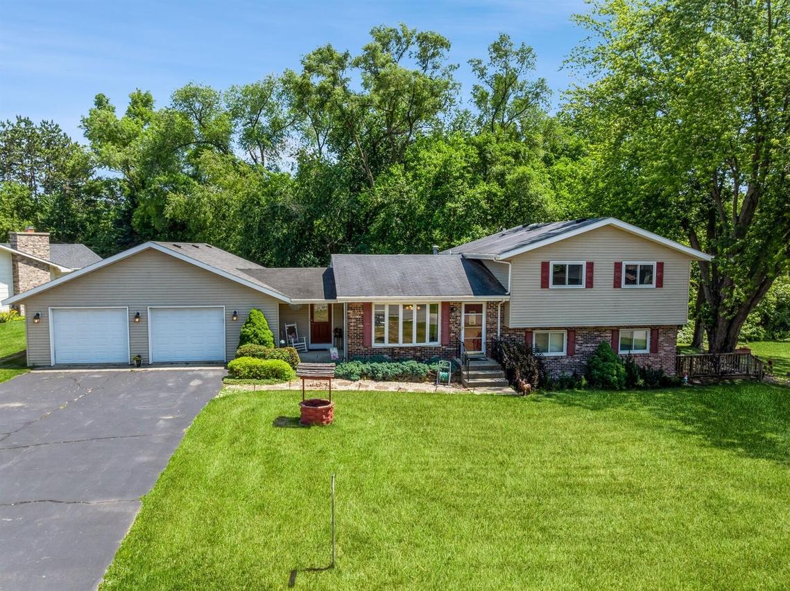 33015 75th St, Wheatland, WI 53105