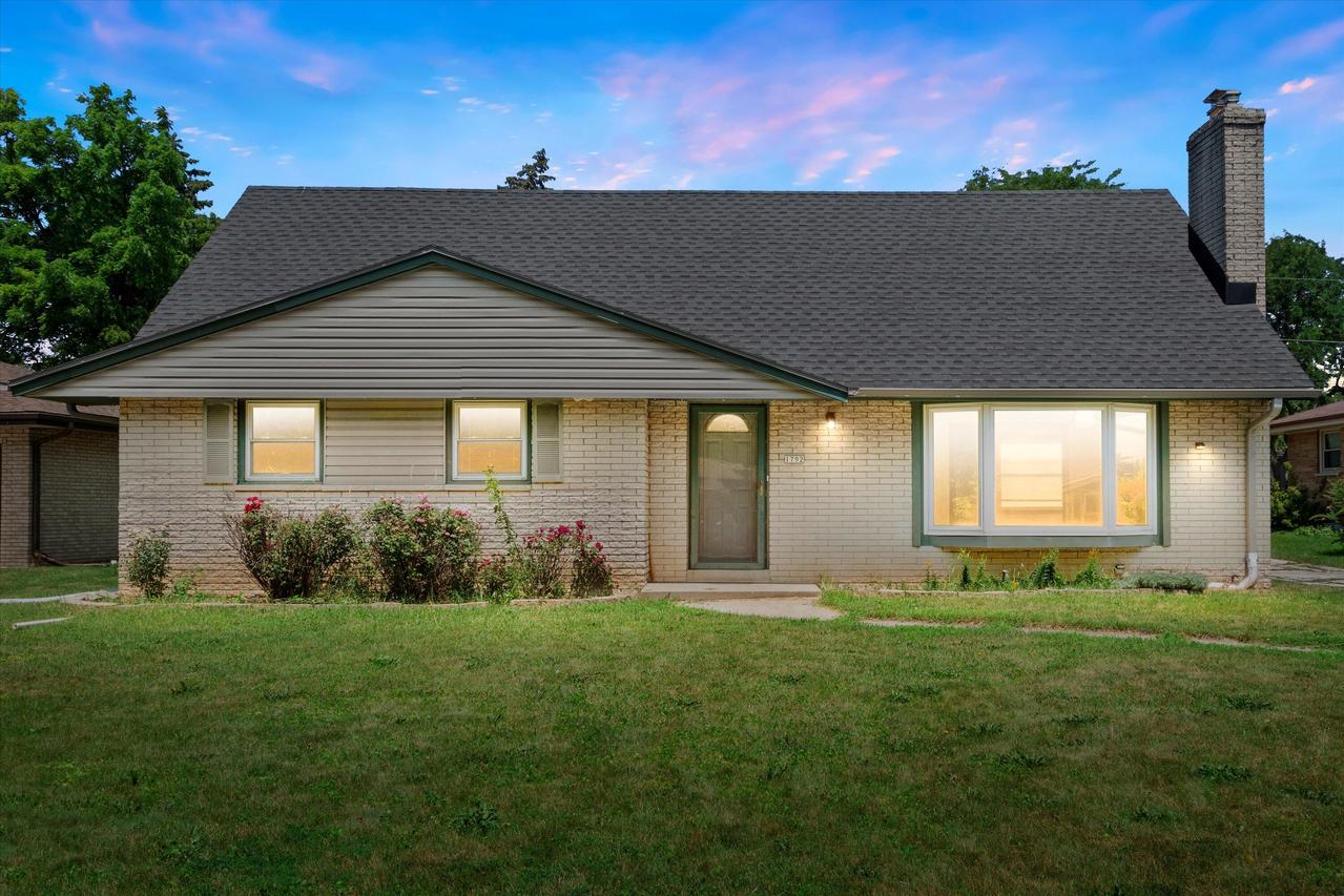 1792 Poplar Ave, South Milwaukee, WI 53172
