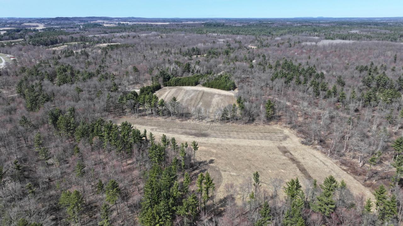 Elker Rd, Alma, WI 54746