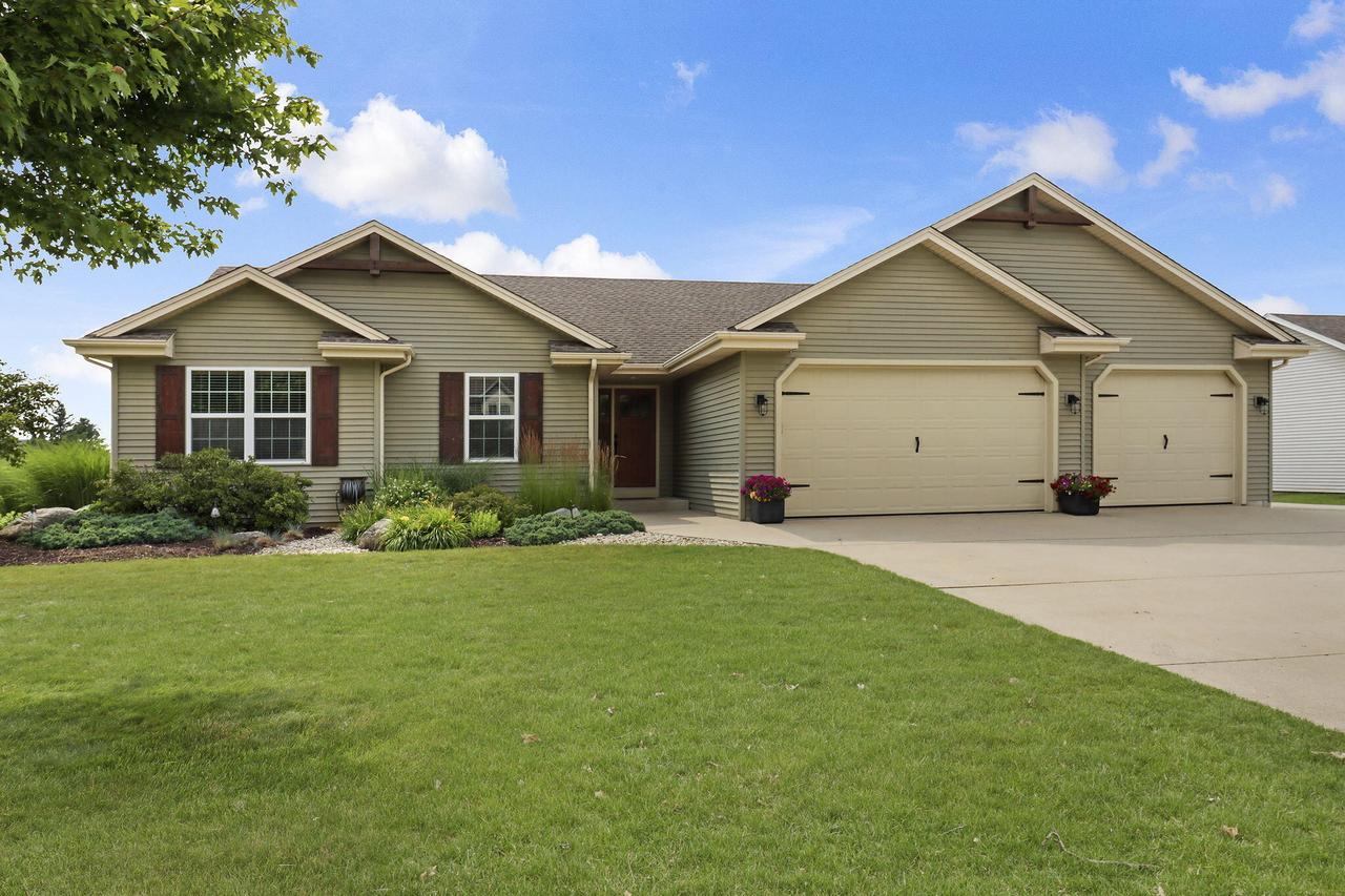 844 Prairie View, Rochester, WI 53105