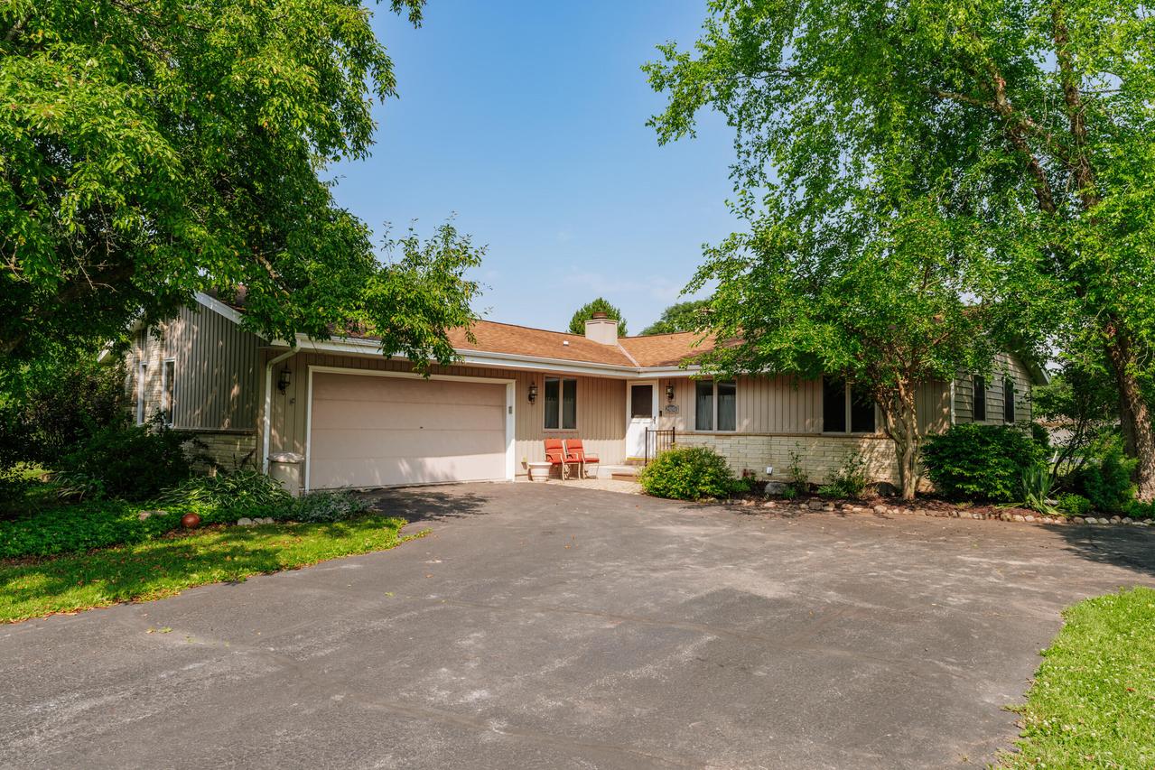 N95W25056 Norwauk Rd, Lisbon, WI 53017
