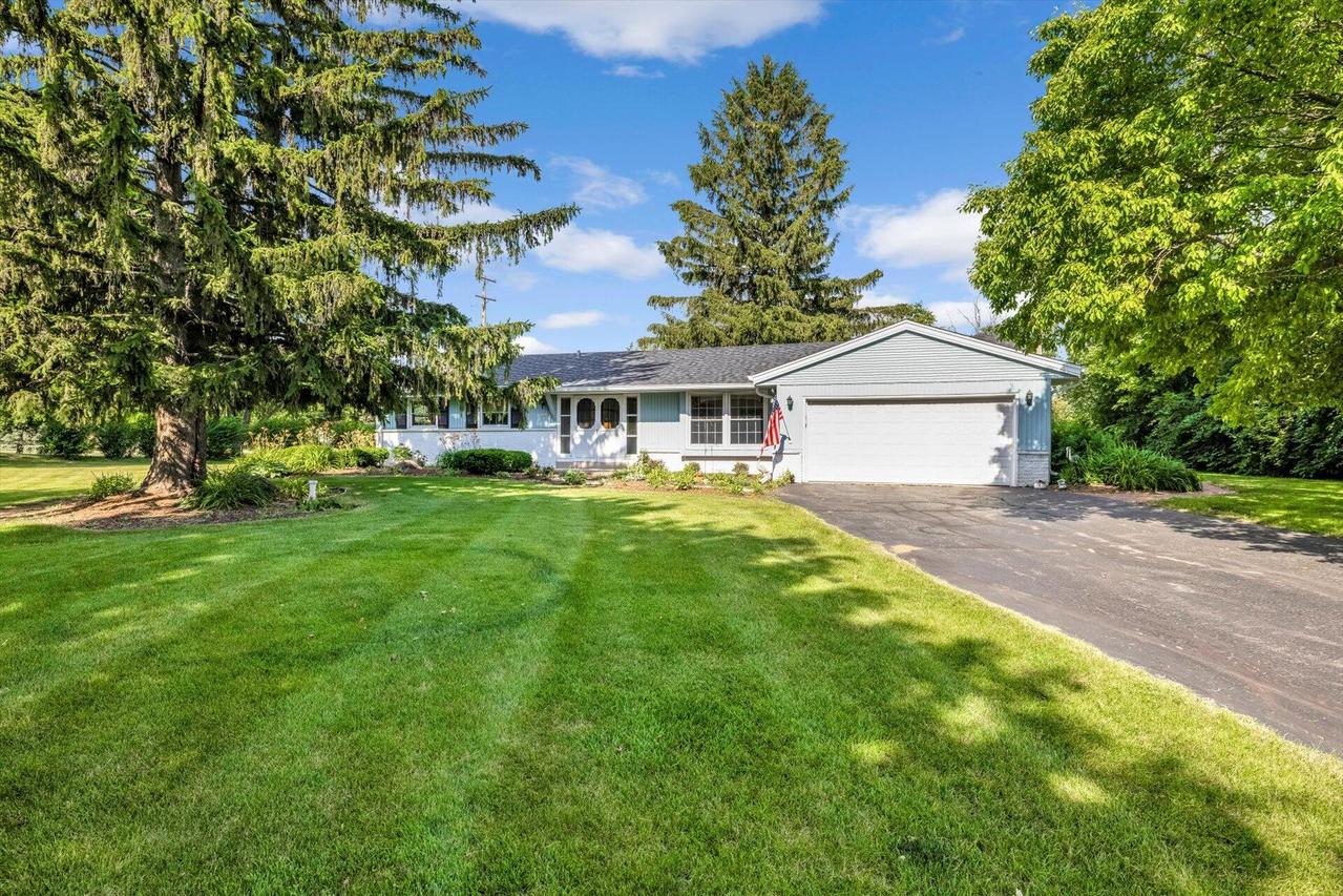 17270 Ely Ct, Brookfield, WI 53045
