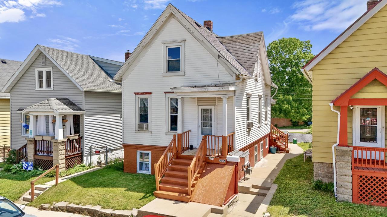 2248 S 23rd St #2250, Milwaukee, WI 53215