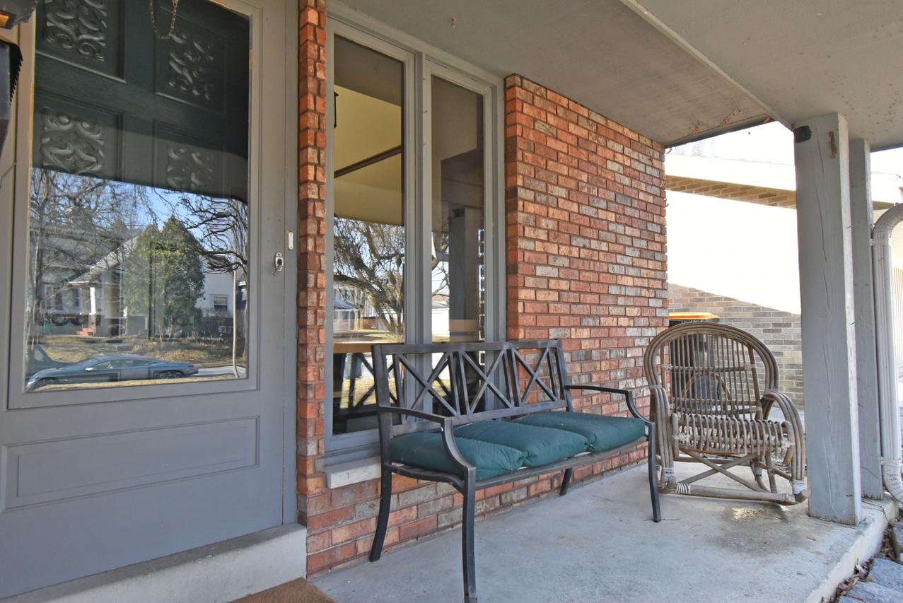 1935 River Park, Wauwatosa, WI 53226