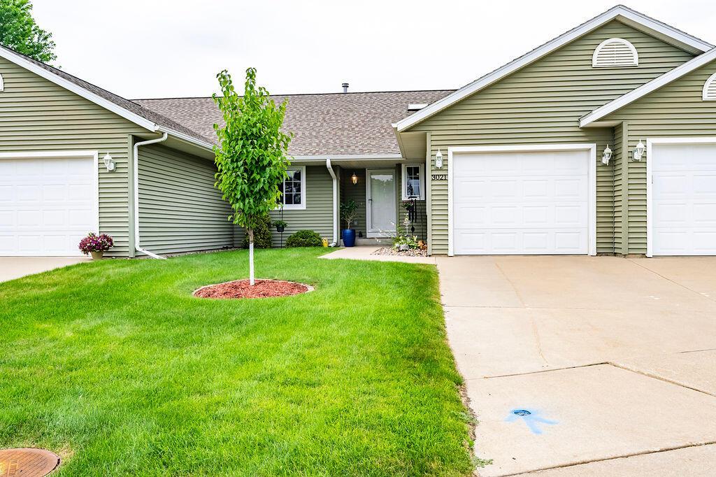3021 Lakota Pl, La Crosse, WI 54601