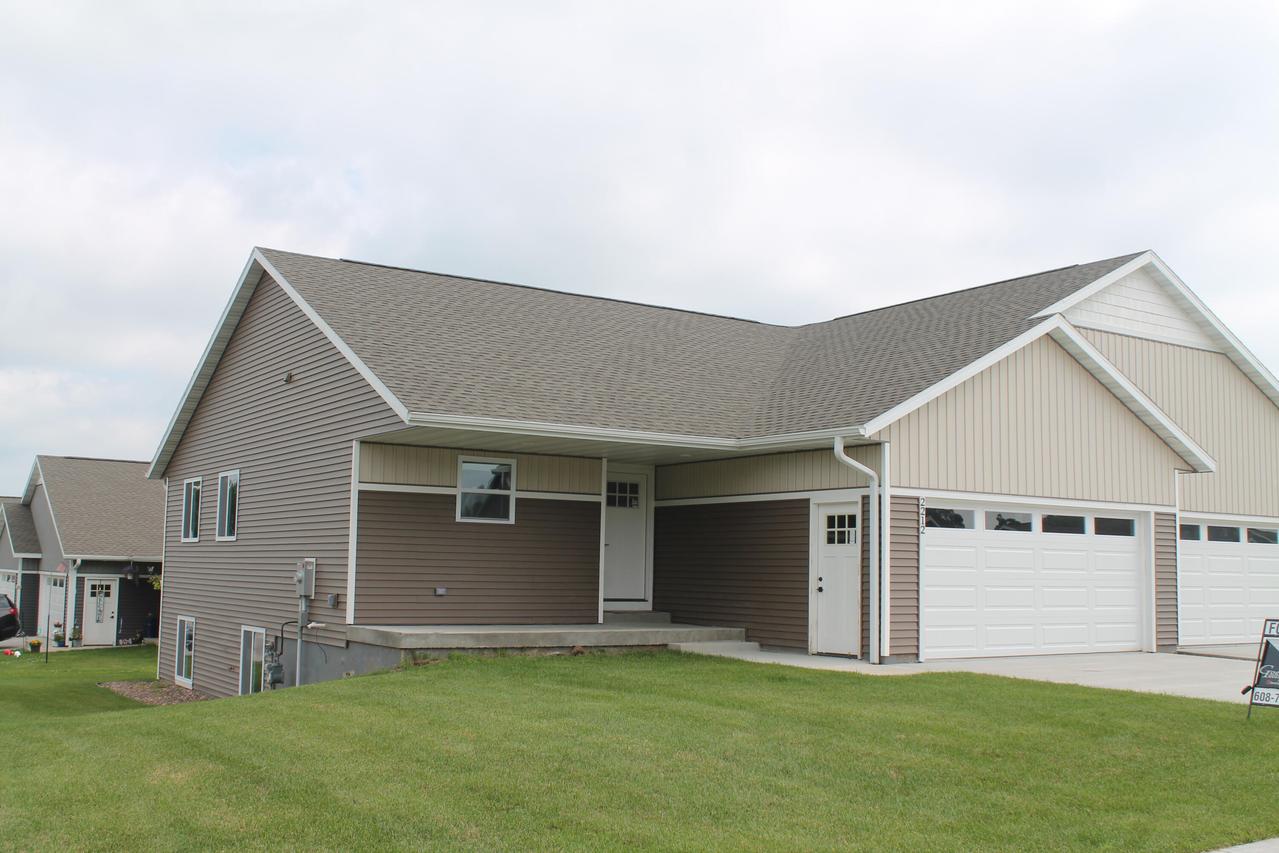2210 Henry Johns Blvd #2212, Bangor, WI 54614
