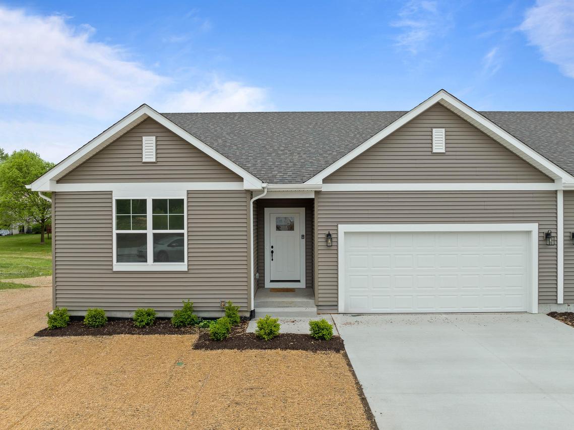 1597 Meadowview Ct, Whitewater, WI 53190