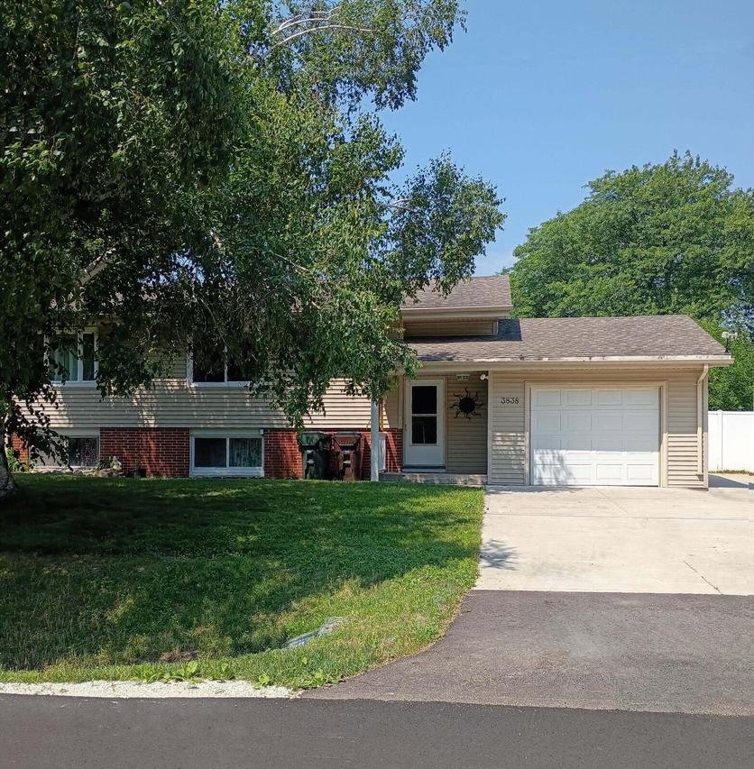 3838 Western Way, Caledonia, WI 53404