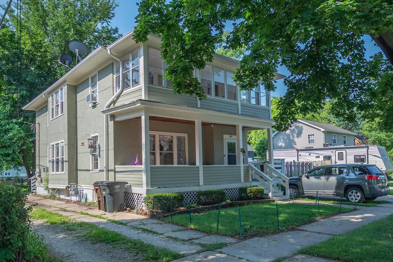 310 E Washington St, Delavan, WI 53115