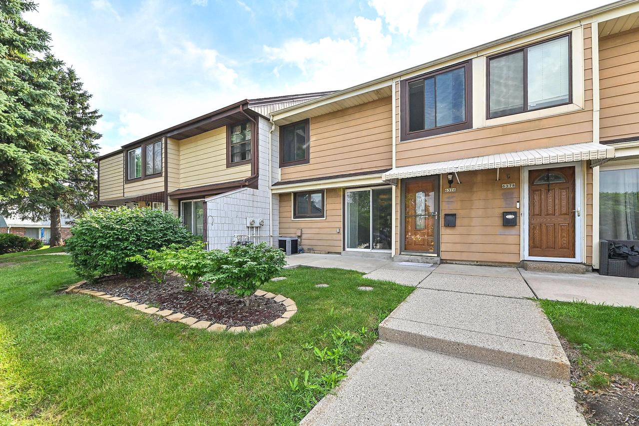 6376 S 20th St, Milwaukee, WI 53221