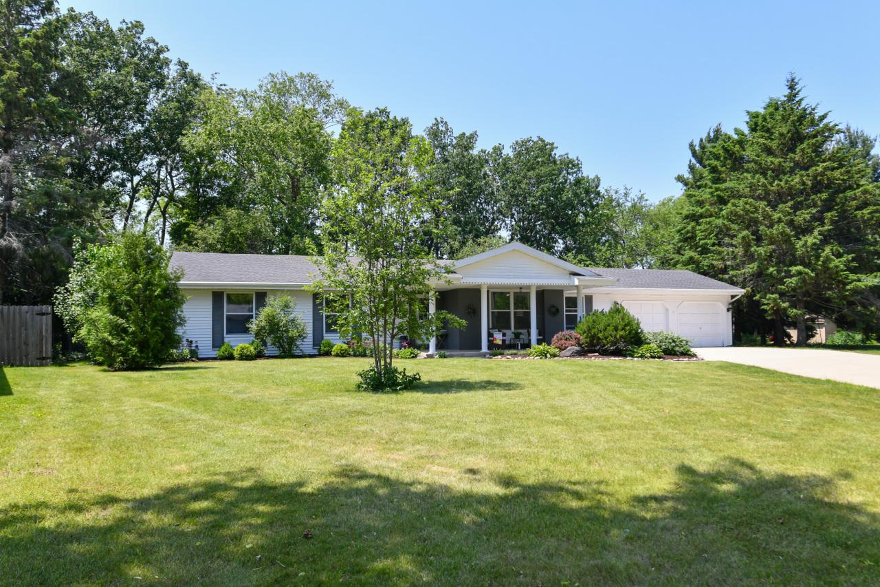 502 Pine St, Delavan, WI 53115