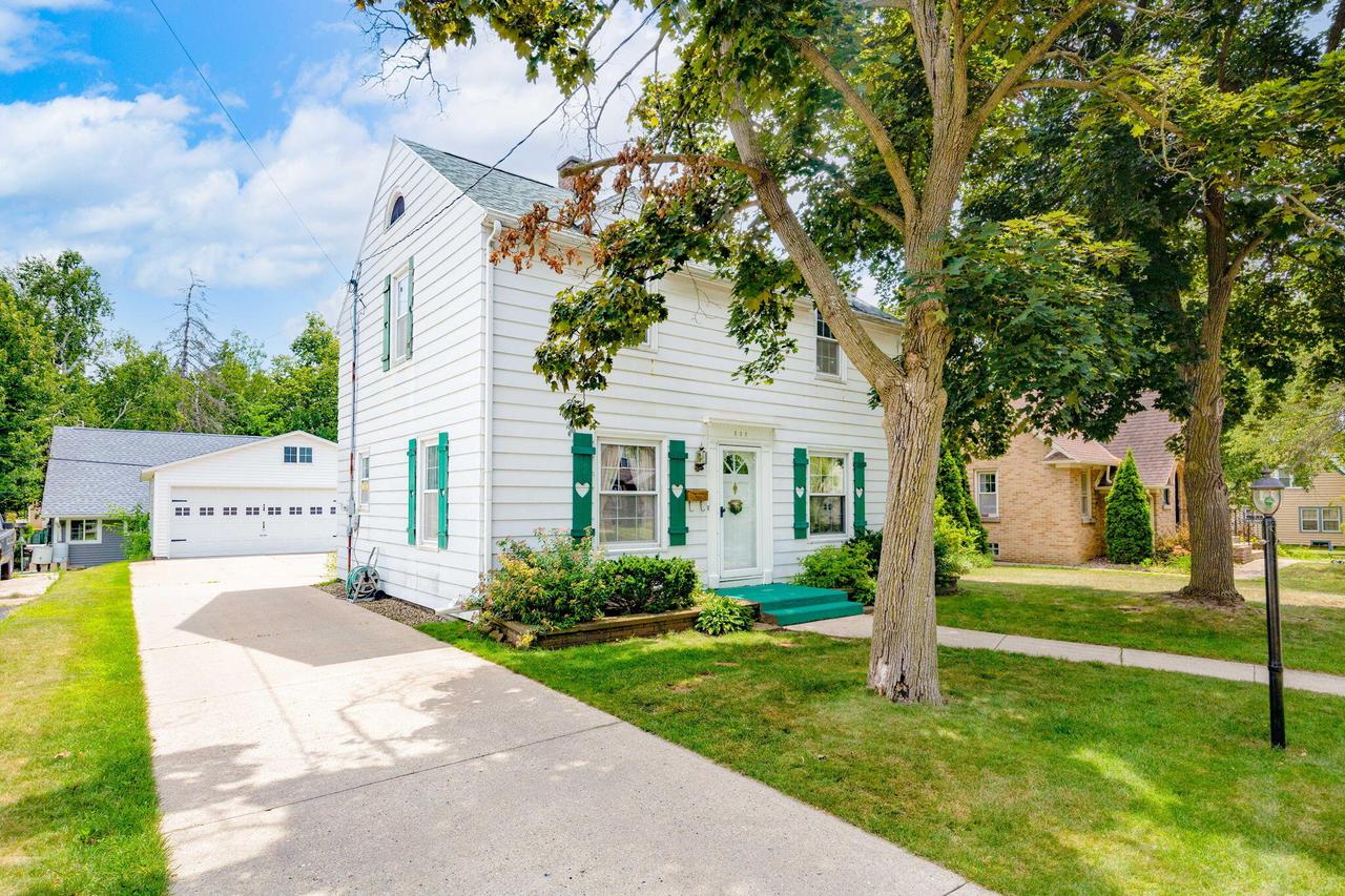 506 Robert St, Fort Atkinson, WI 53538