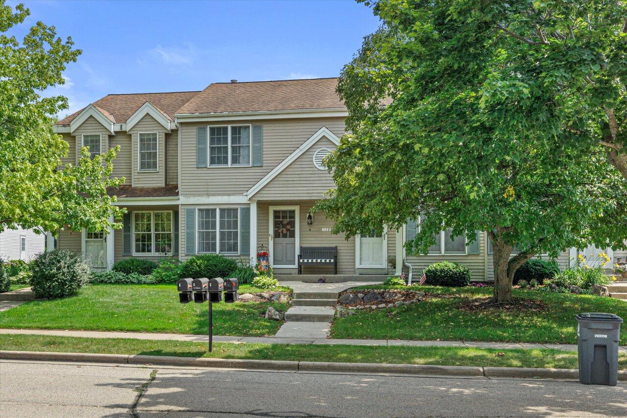119 E Rivera Dr #A, Waukesha, WI 53189