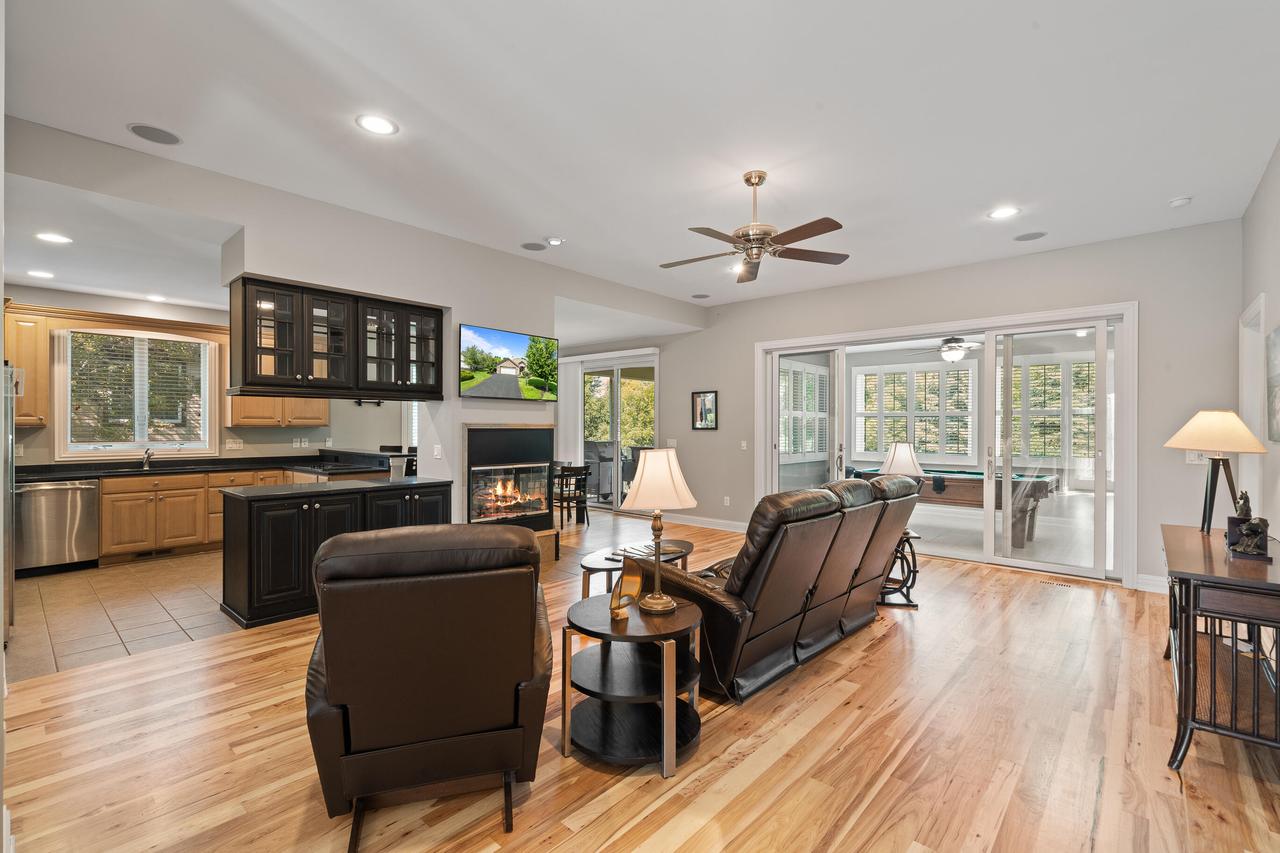 1018 Links Rd #52-17, Geneva, WI 53147