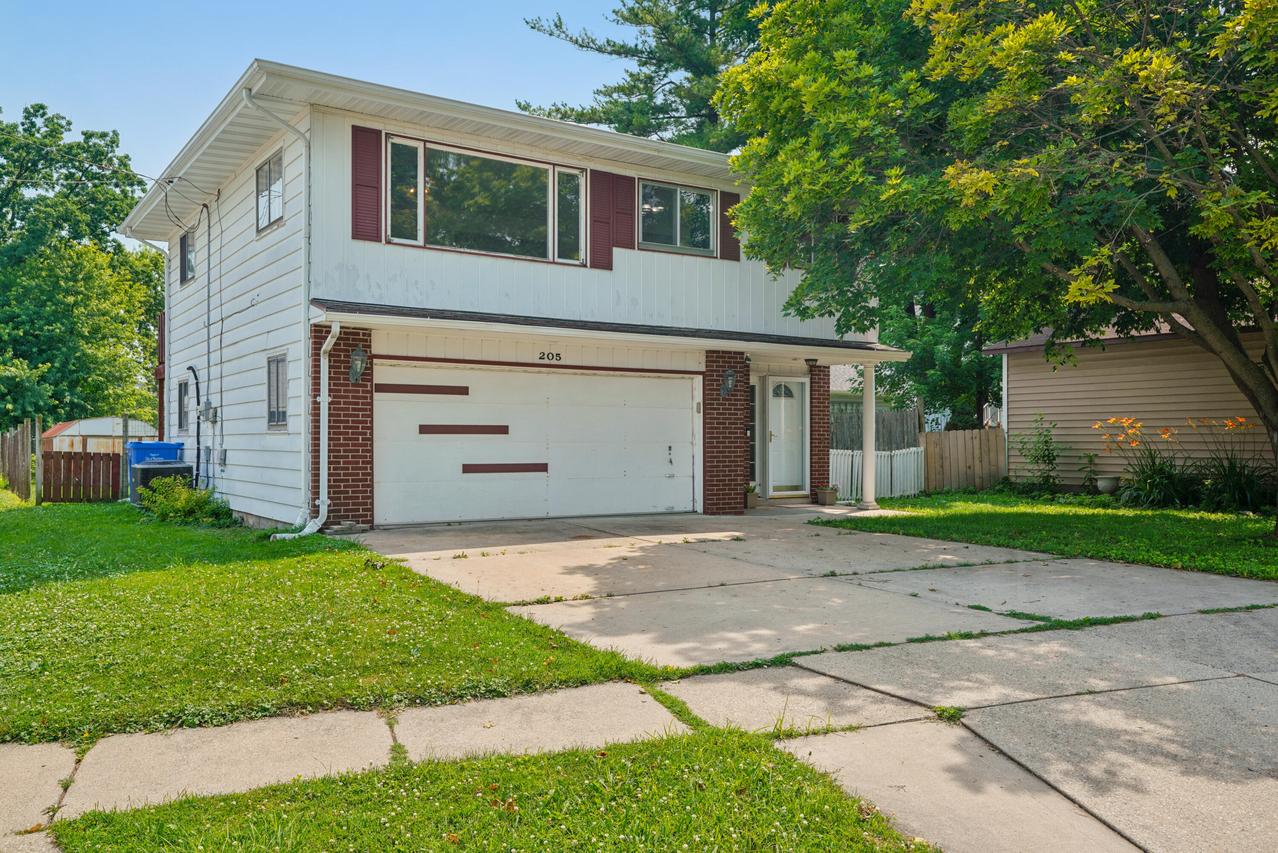 205 Elm St, Watertown, WI 53098
