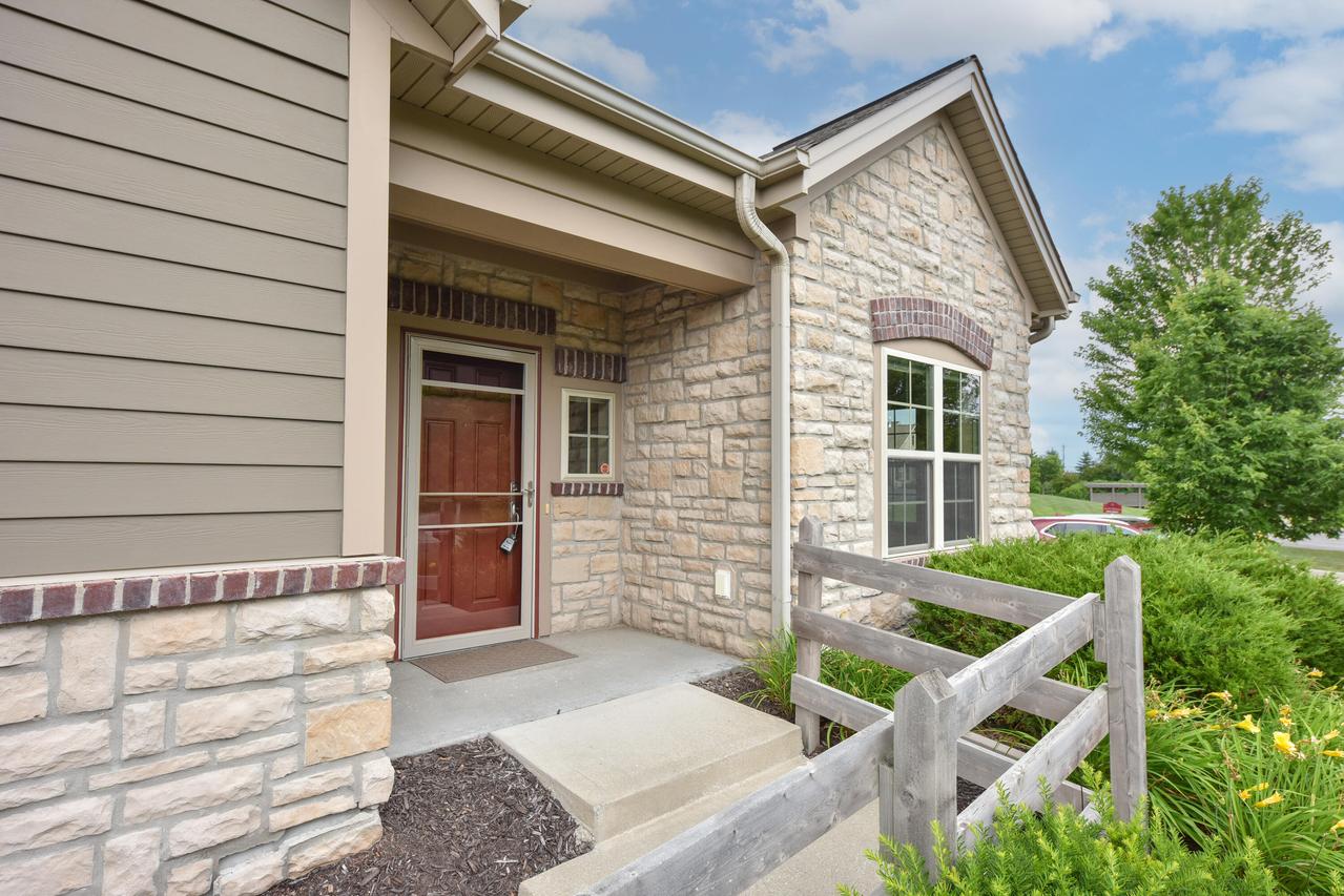 W250N4951 William Dr #3, Sussex, WI 53072