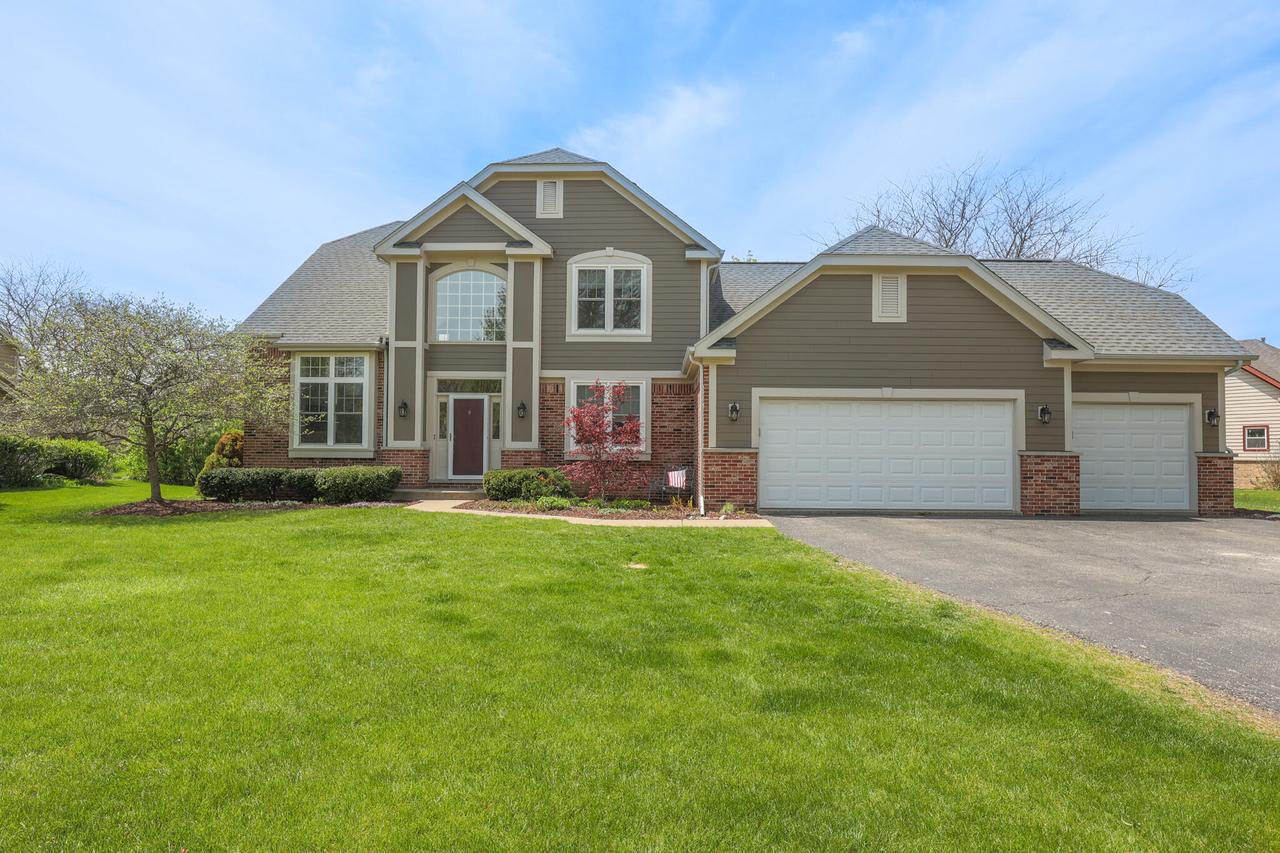 23715 112th St, Salem Lakes, WI 53179
