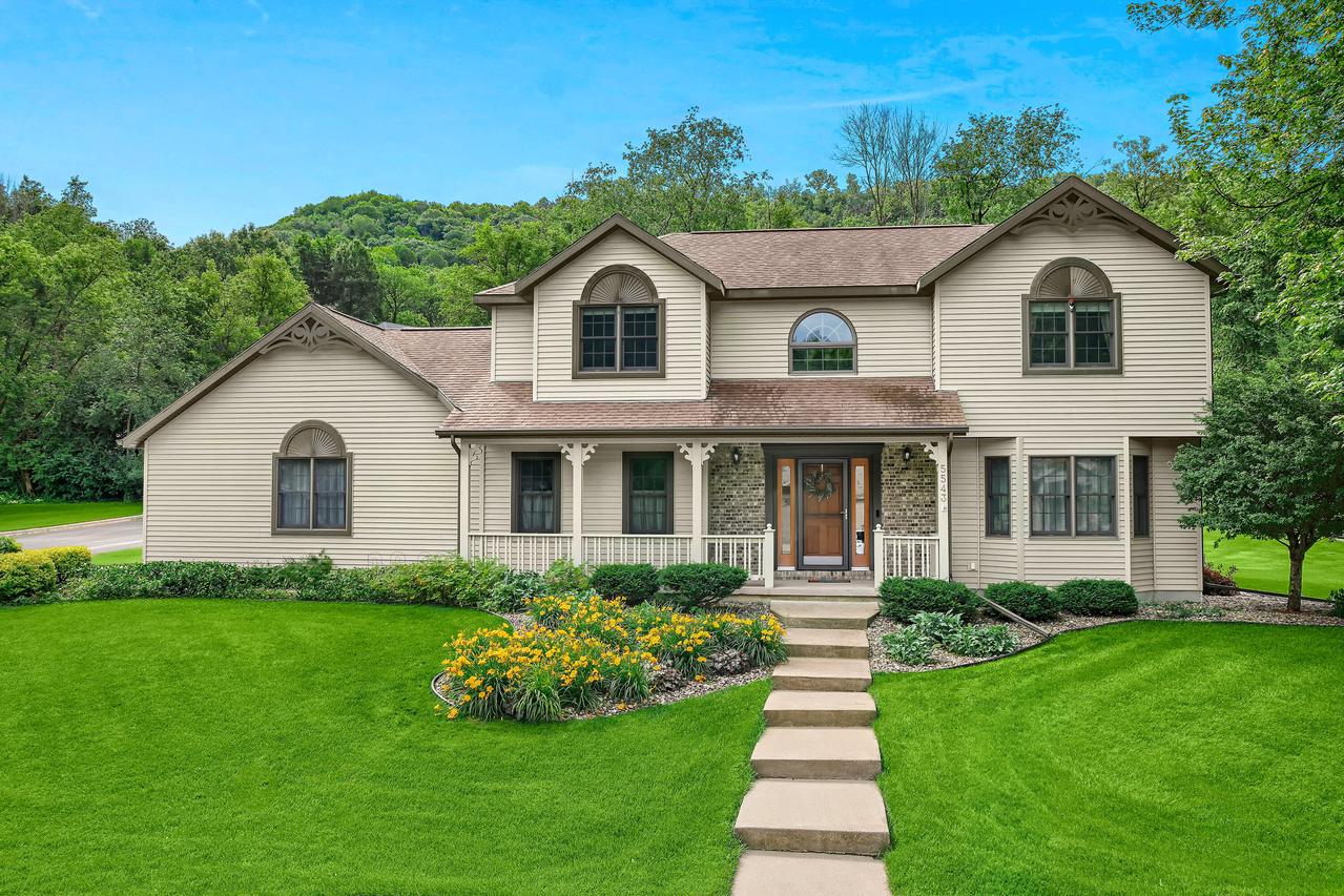 W5543 Southdale Dr, Shelby, WI 54601