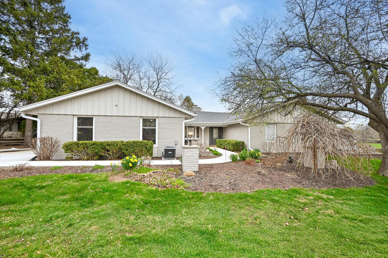 N51W35588 Bay Ridge, Oconomowoc, WI 53066