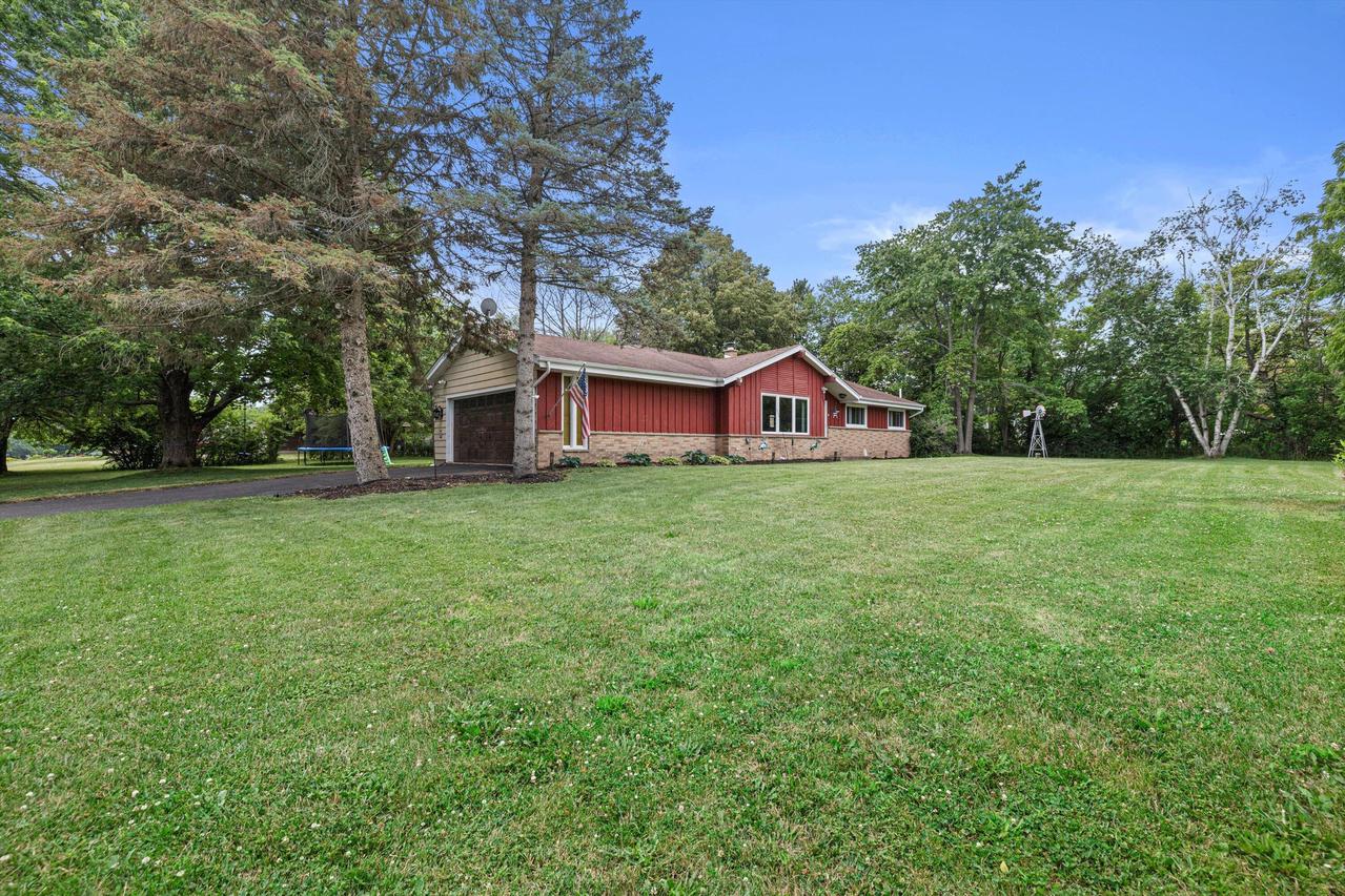 2607 1st St, Somers, WI 53403