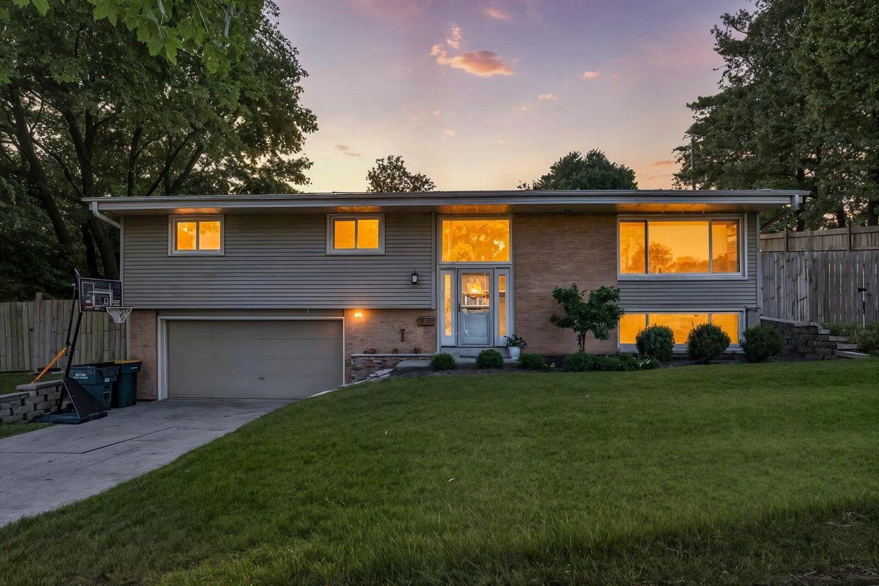 1328 N 14th Ave, West Bend, WI 53090