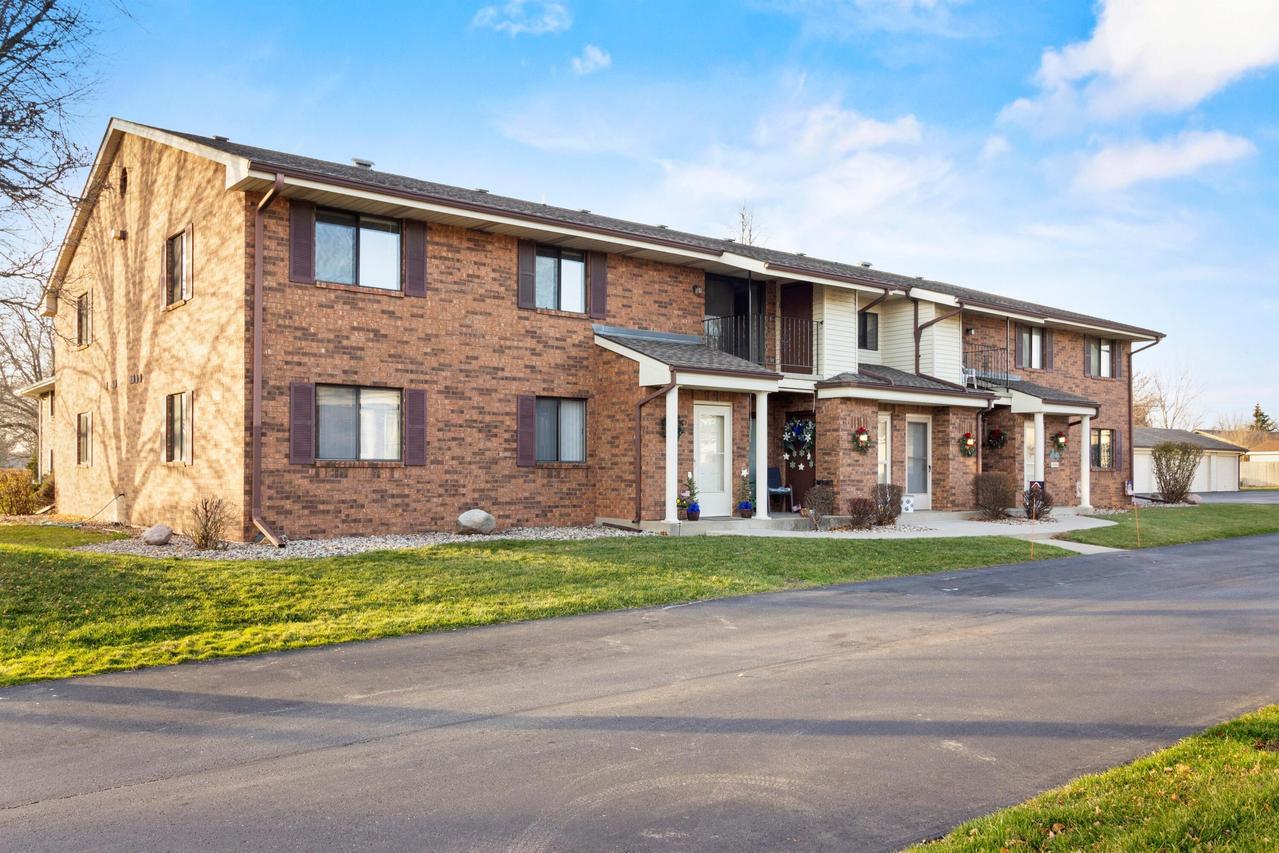 6720 Mariner Dr #101, Mount Pleasant, WI 53406