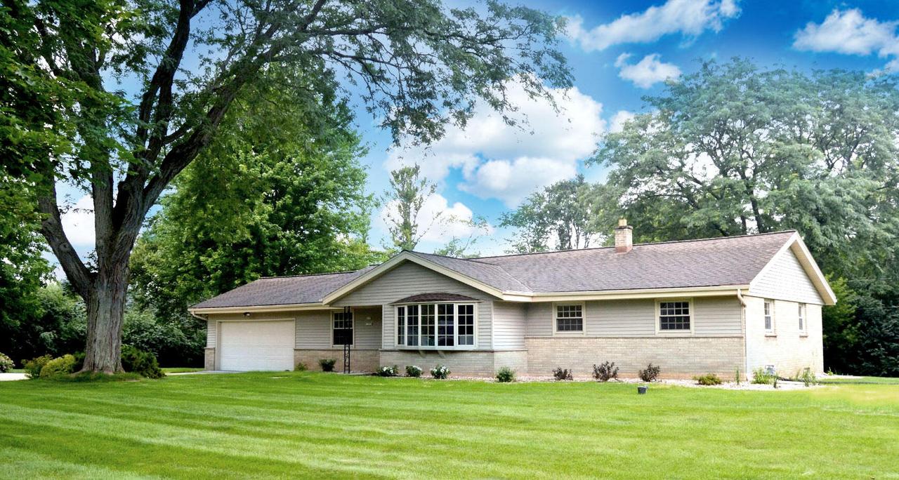 N113W13758 Pheasant Ln, Germantown, WI 53022
