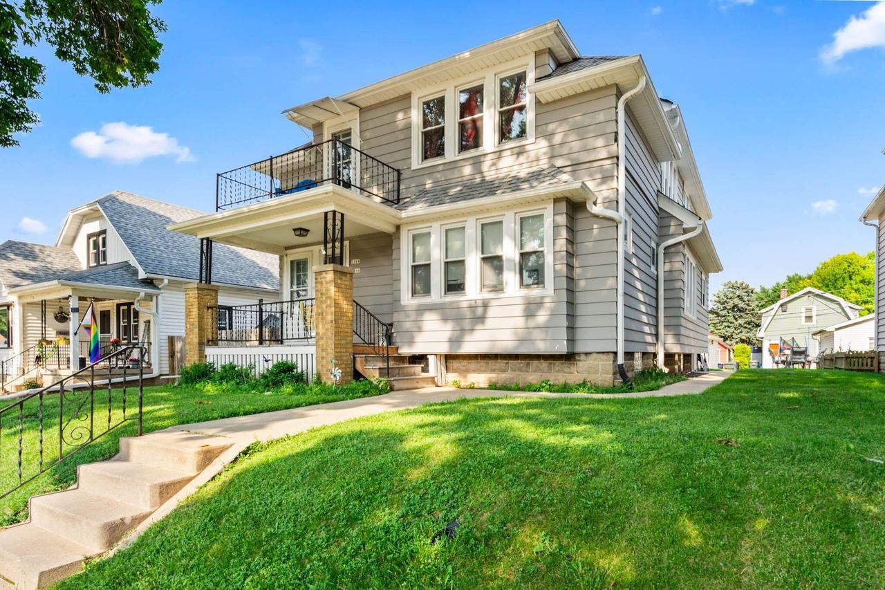 2164 S 64th St #2166, West Allis, WI 53219