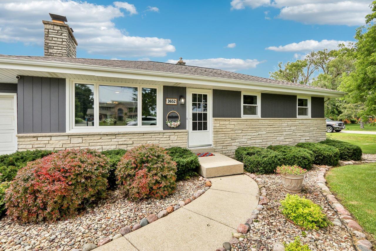 3652 N Newman Rd, Caledonia, WI 53406