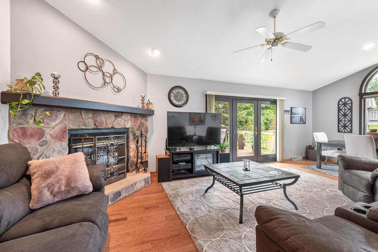 1300 Hidden Fields, West Bend, WI 53095