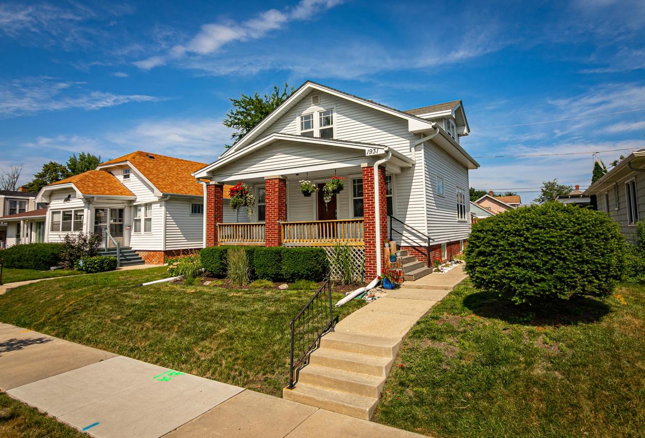 1931 Quincy Ave, Racine, WI 53403