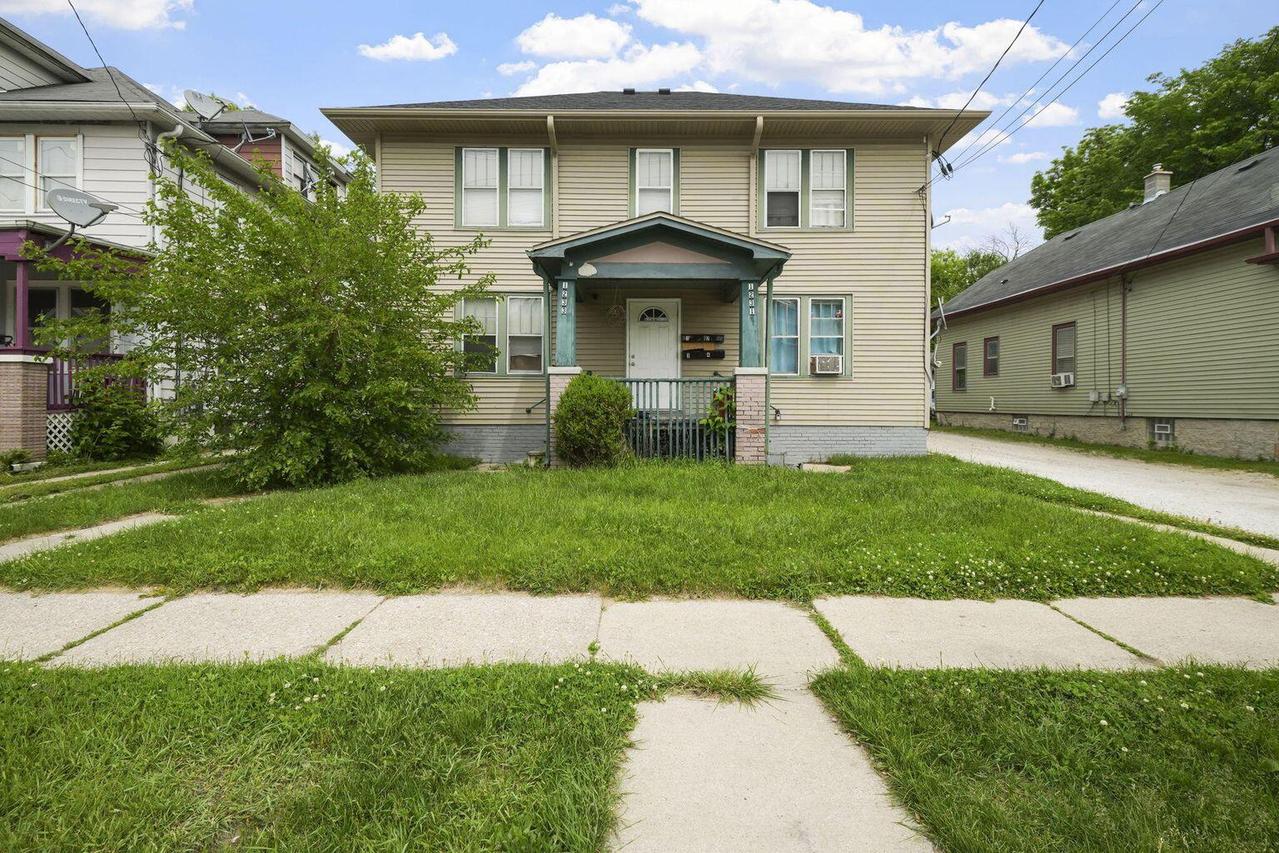 1231 Marquette St, Racine, WI 53404