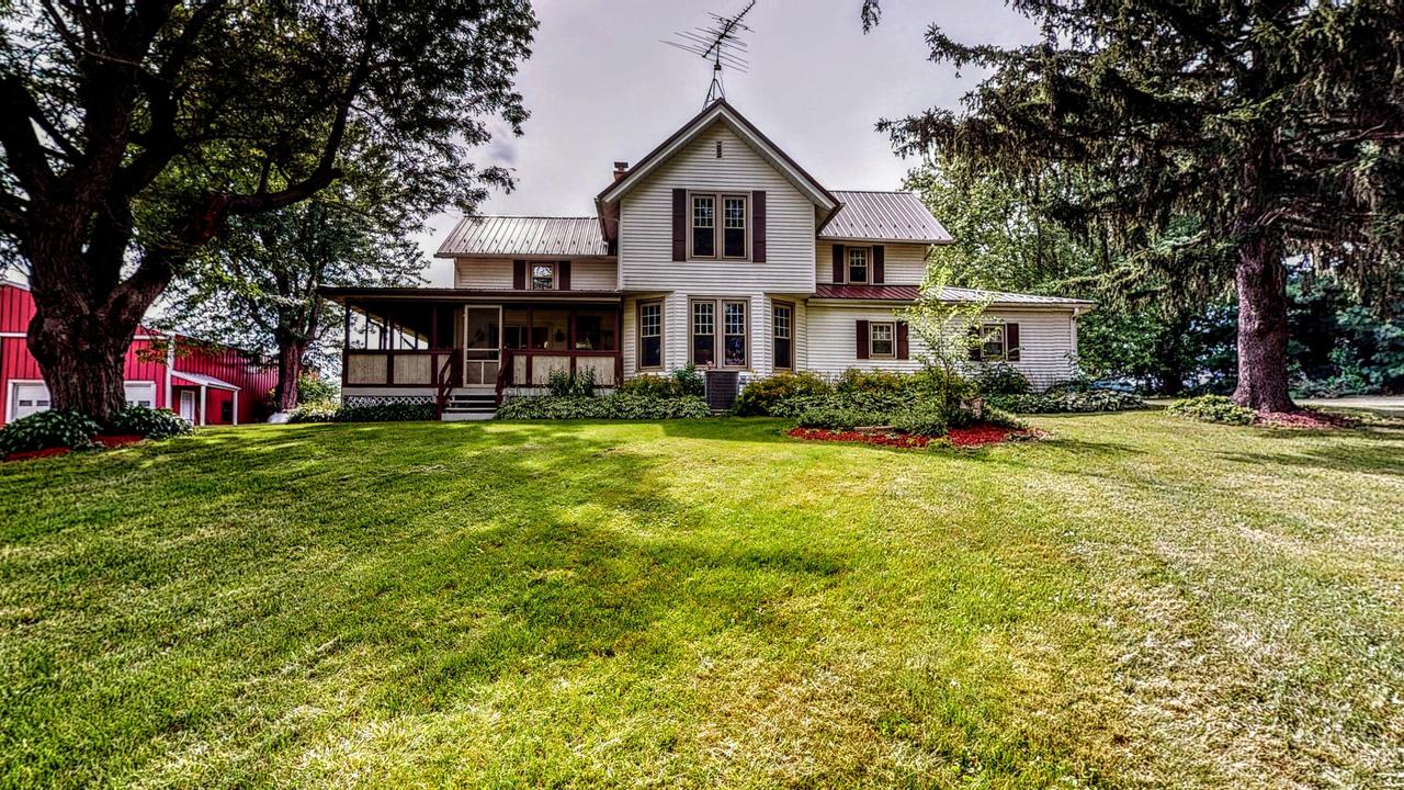 N7295 Manske Rd, Milford, WI 53551
