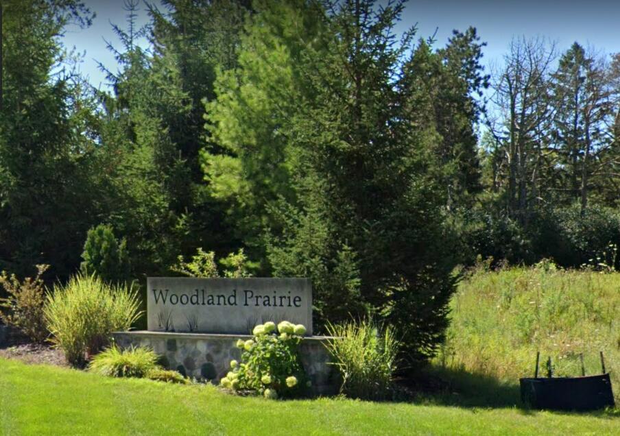 6749 S Prairiewood Ln #6751, Franklin, WI 53132