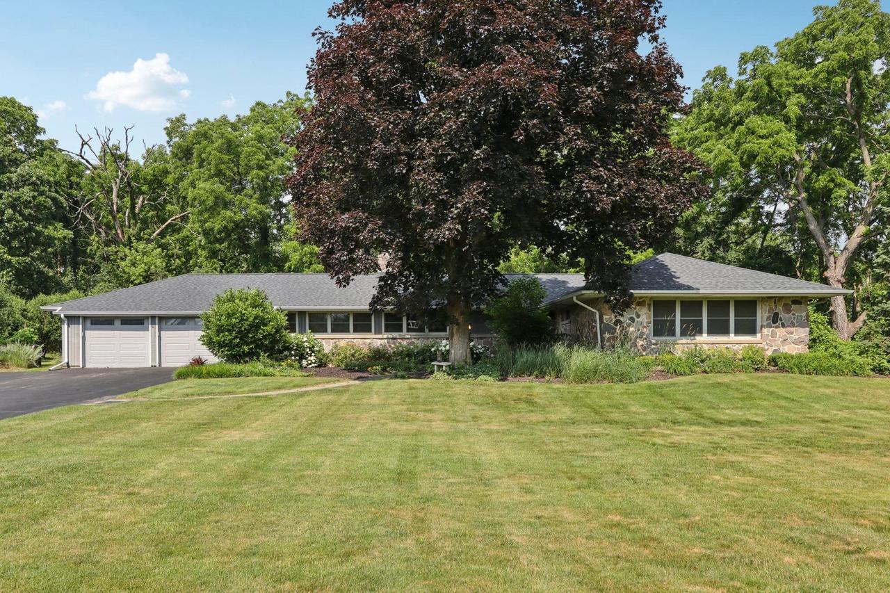 2355 N 147th St, Brookfield, WI 53005
