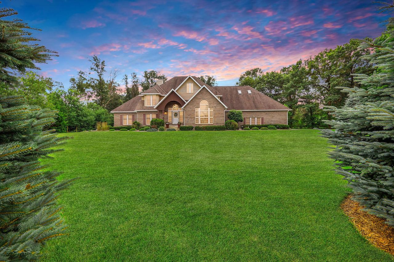 N7786 N Legend Lake, Germantown, WI 53950