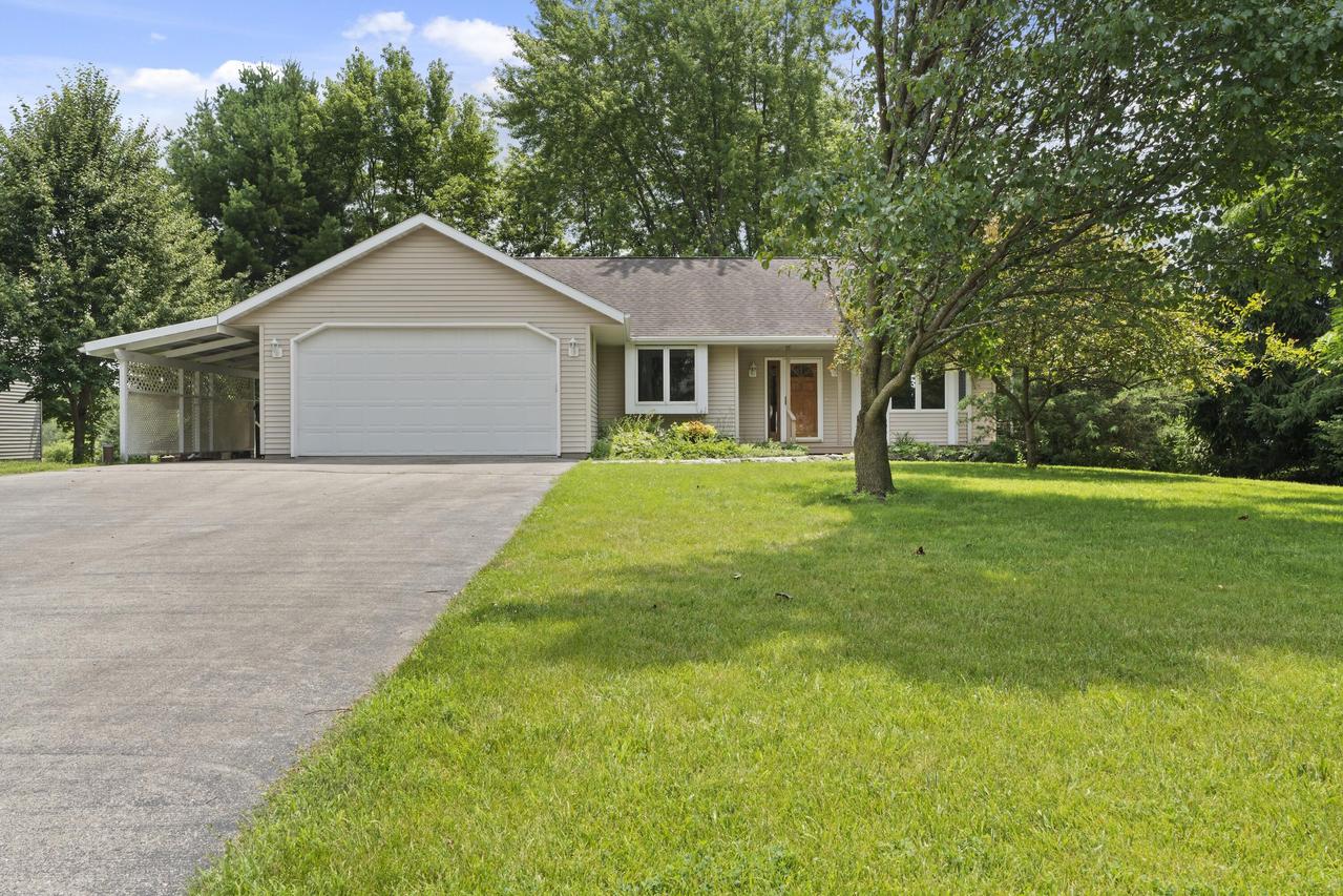 405 Pheasant Ln, Sullivan, WI 53178