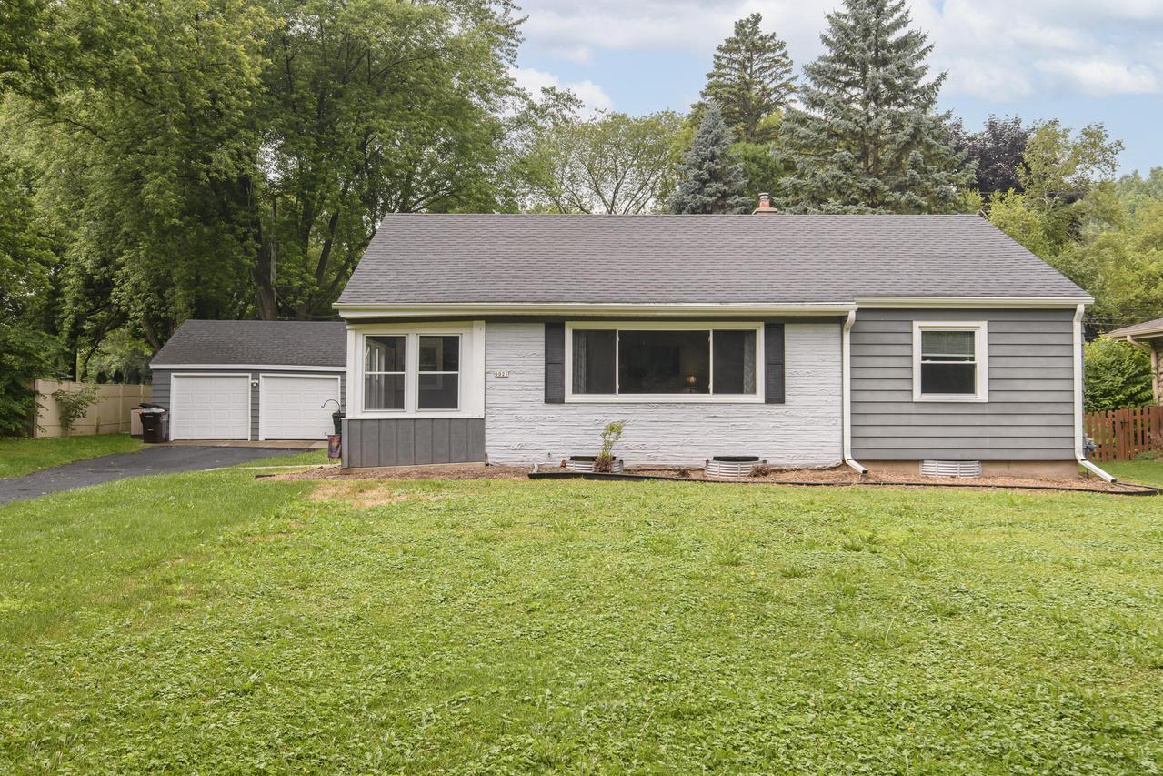 6021 N Milwaukee River, Glendale, WI 53209