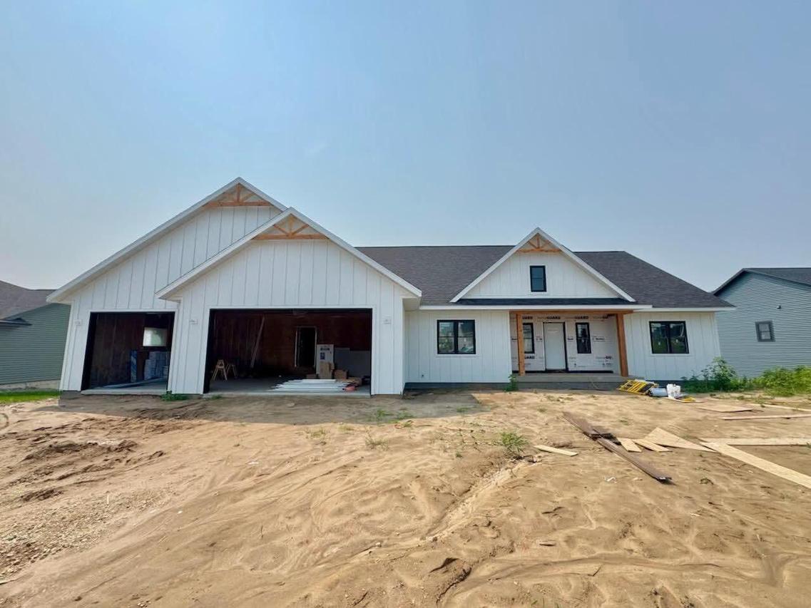 240 Southern Dr, Holmen, WI 54636