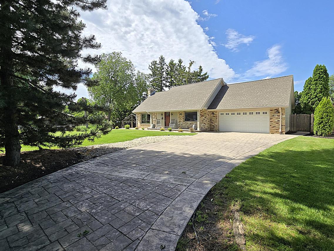 5322 W Van Beck Ave, Milwaukee, WI 53220