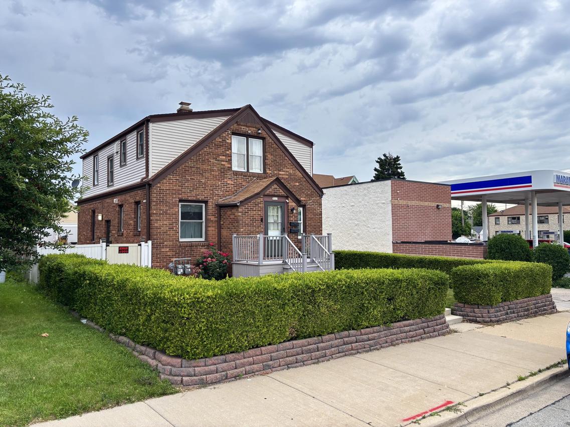 3523 S 13th St #3523A, Milwaukee, WI 53221
