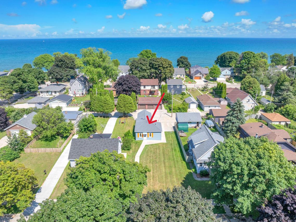 2519 S 7th St, Sheboygan, WI 53081