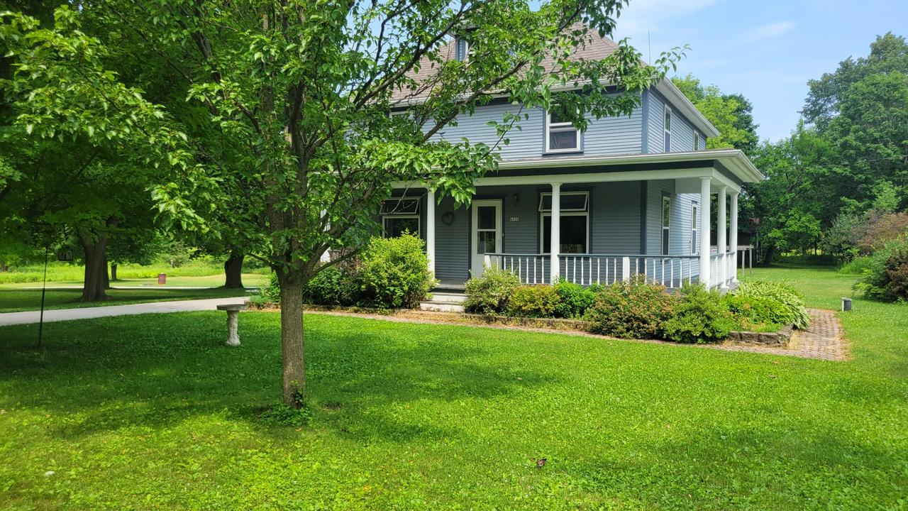 4928 Elmwood Rd, Richfield, WI 53017