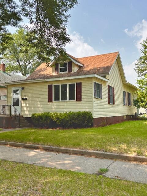 1311 Kane St, La Crosse, WI 54603
