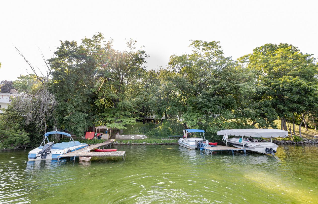 2506 N Huebner Rd, Summit, WI 53066