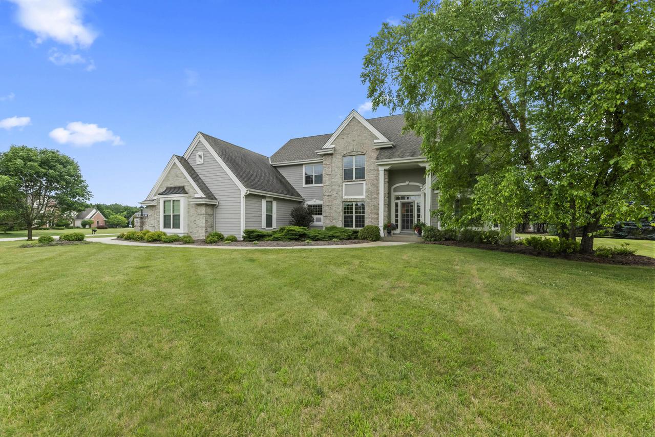 N33W29204 Millridge Rd, Delafield, WI 53072
